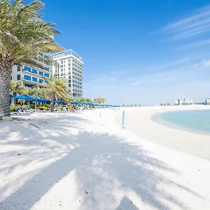 Апартаменты Luxury 1br Beachfront Marjan Island
