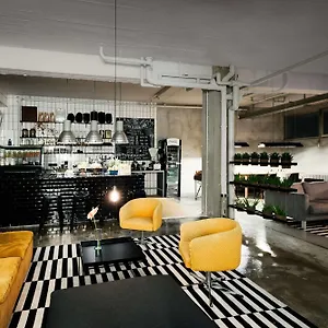 Wallyard Ostello