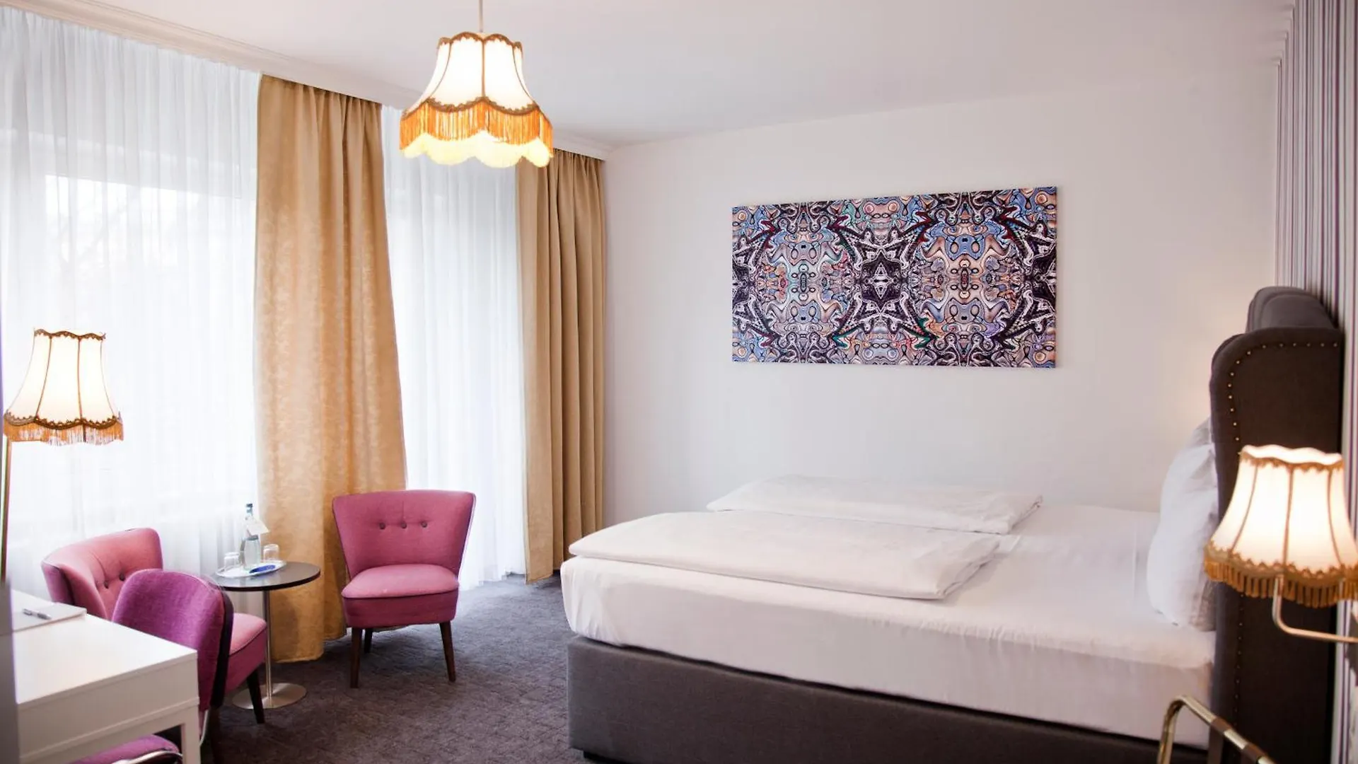 Hotel Les Nations Berlino 3*,  Germania